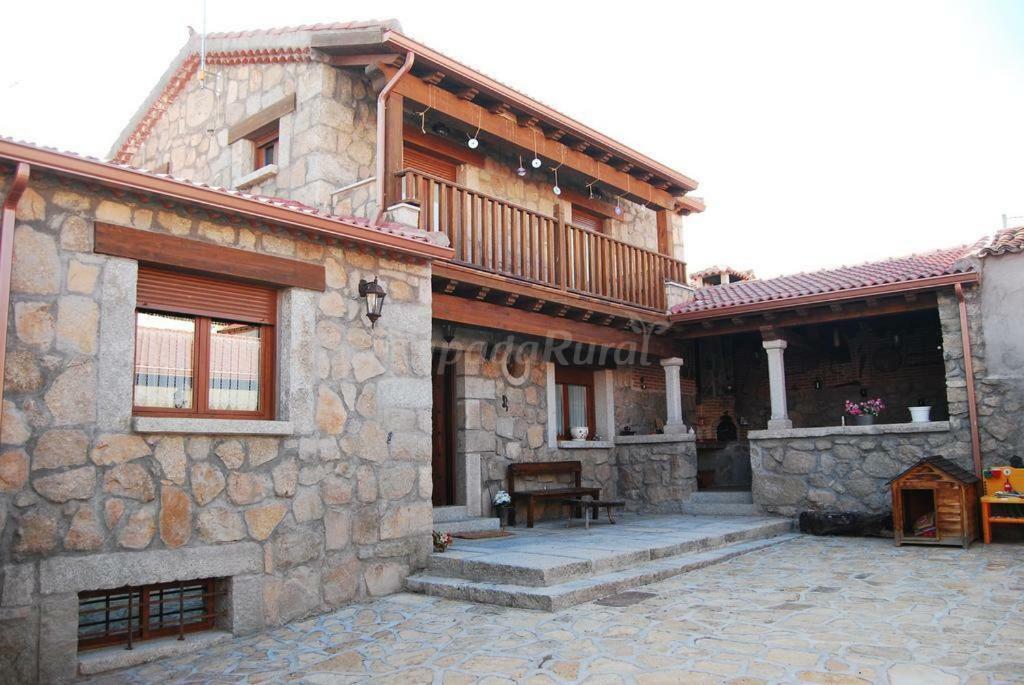Casa Rural La Gabina Munogalindo Exterior photo
